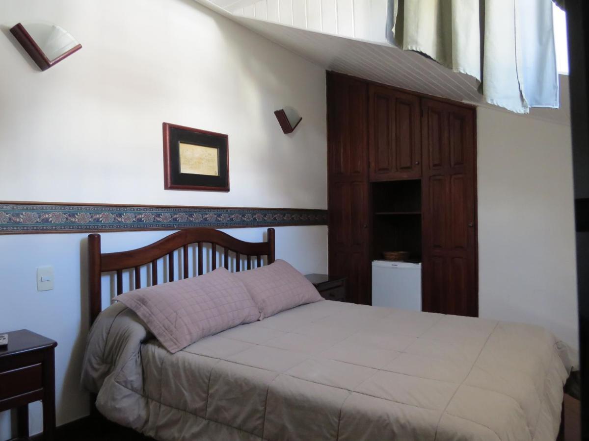 Hotel Colonial โอว์โรเปรโต ภายนอก รูปภาพ